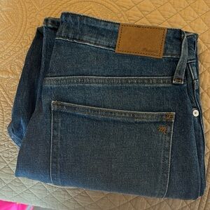 NWOT Madewell Petite Curvy Perfect Vintage Straight Jean - Mayfield Wash - 30P